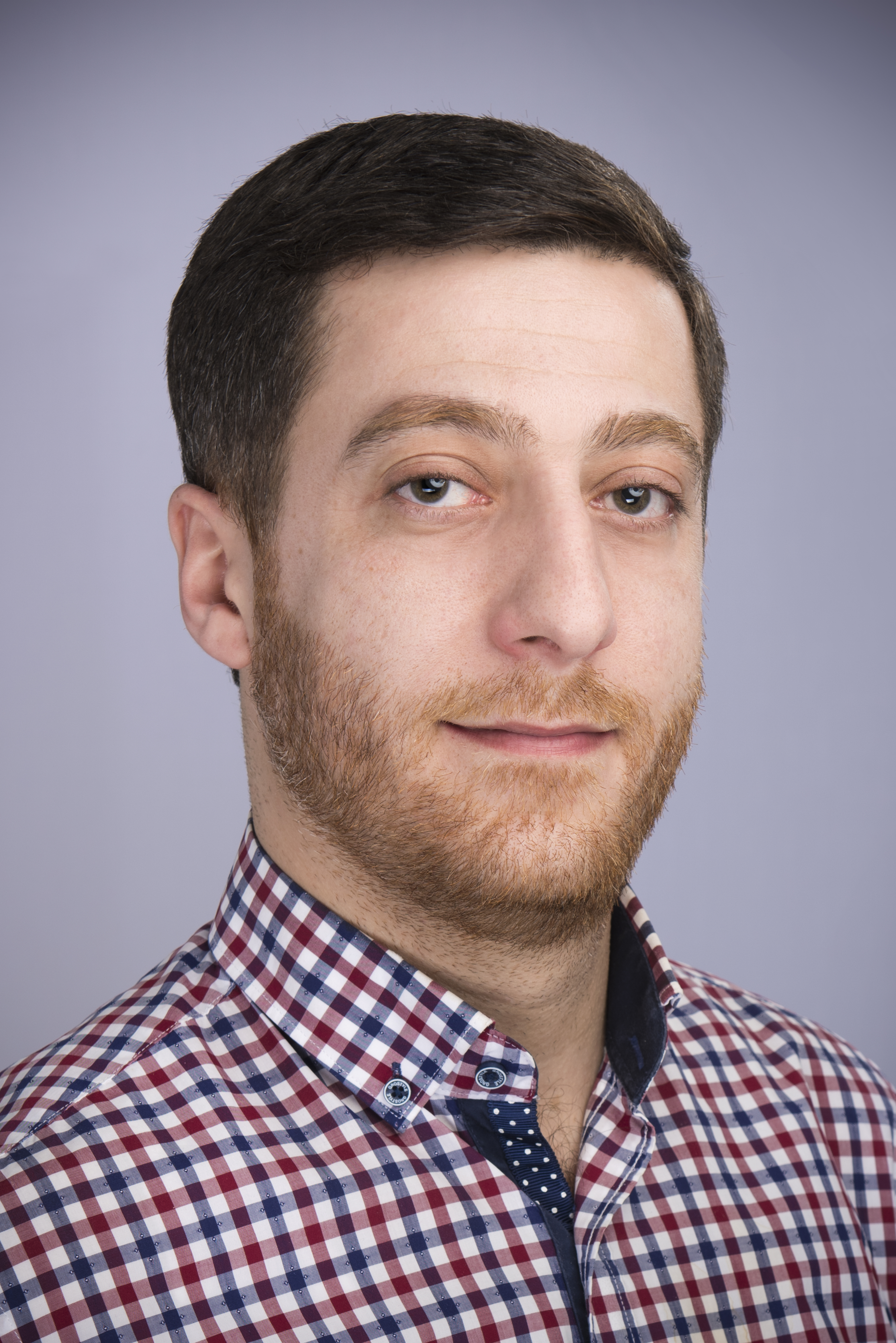 Эдгар Микаелян