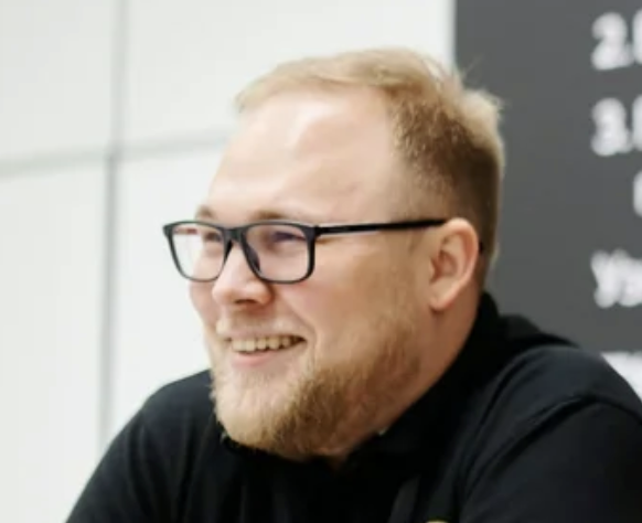 Андрей Гусев